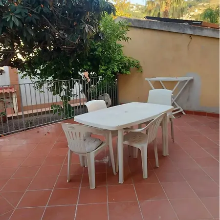 Lugrà Fronte Mare